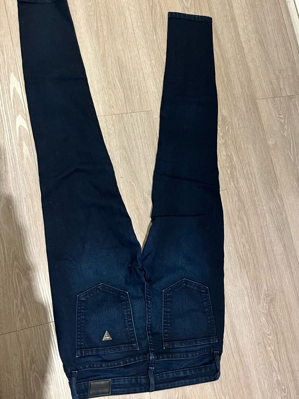Guess Dark Navy Washed Skinny Jeans - Picture 11 of 16